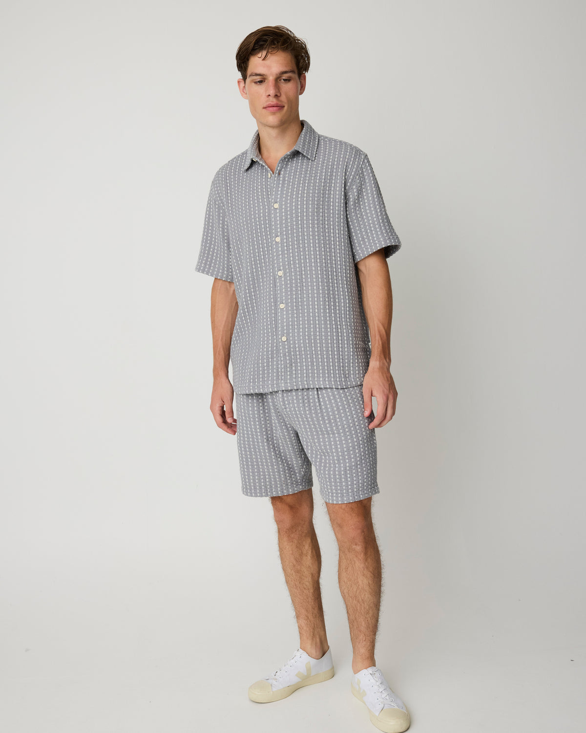 KnowledgeCotton Apparel - MEN Ash comfort structure shorts Shorts 8031 Grey stripe