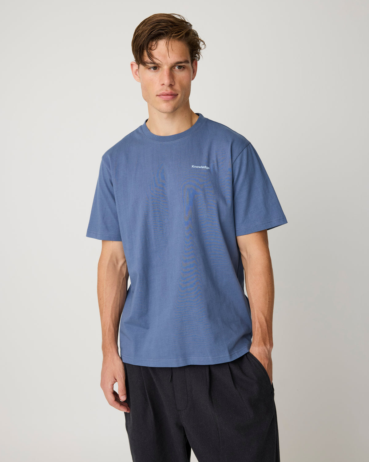 KnowledgeCotton Apparel - MEN Back print t-shirt T-shirts 1226 Vintage Indigo