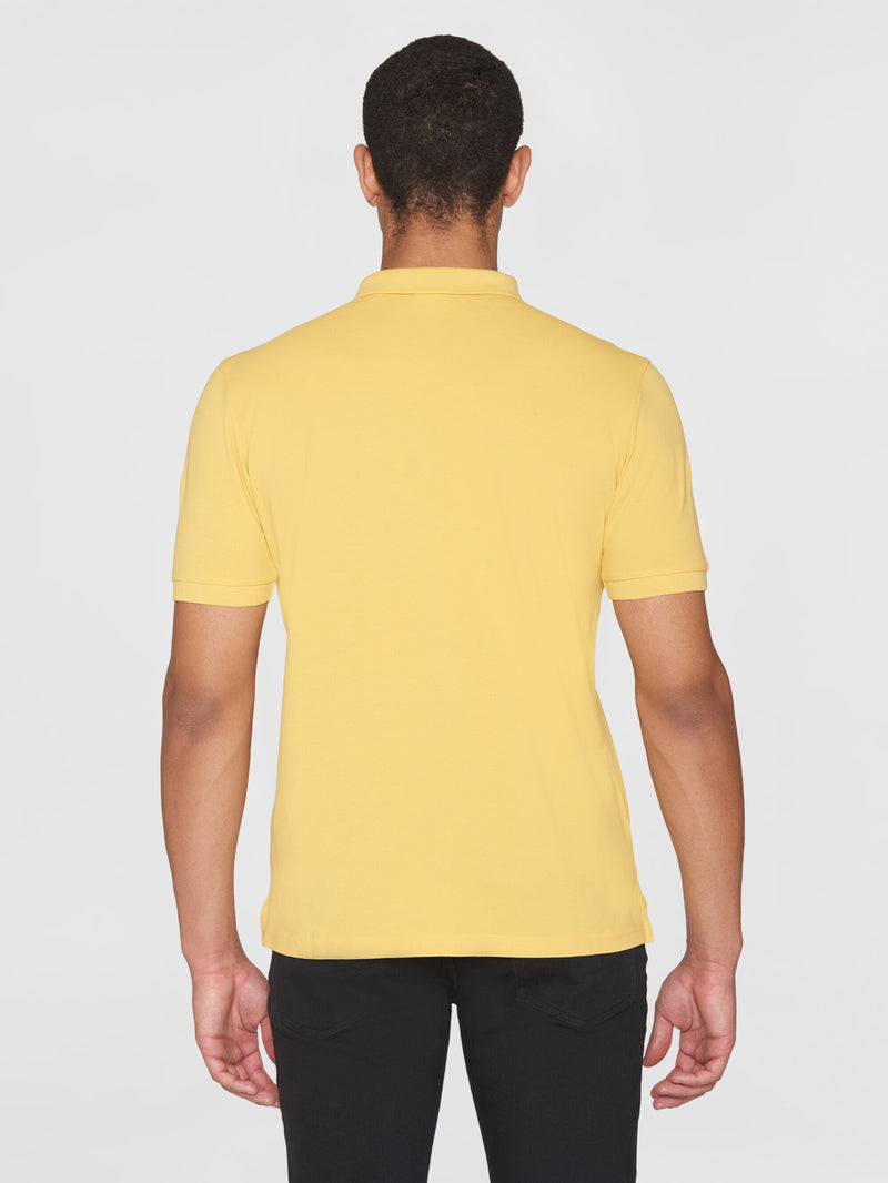 KnowledgeCotton Apparel - MEN Basic badge polo Polos 1429 Misted Yellow