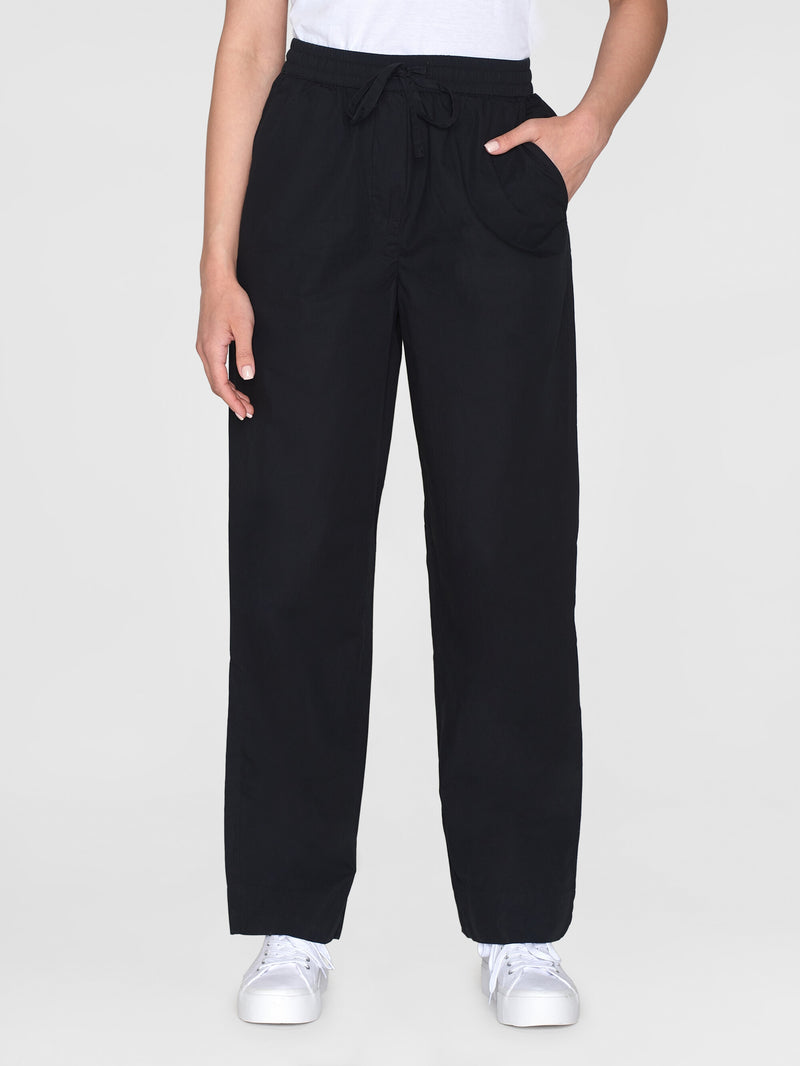 KnowledgeCotton Apparel - WMN CHLOE barrel high-rise poplin elastic waistband pants Pants 1300 Black Jet