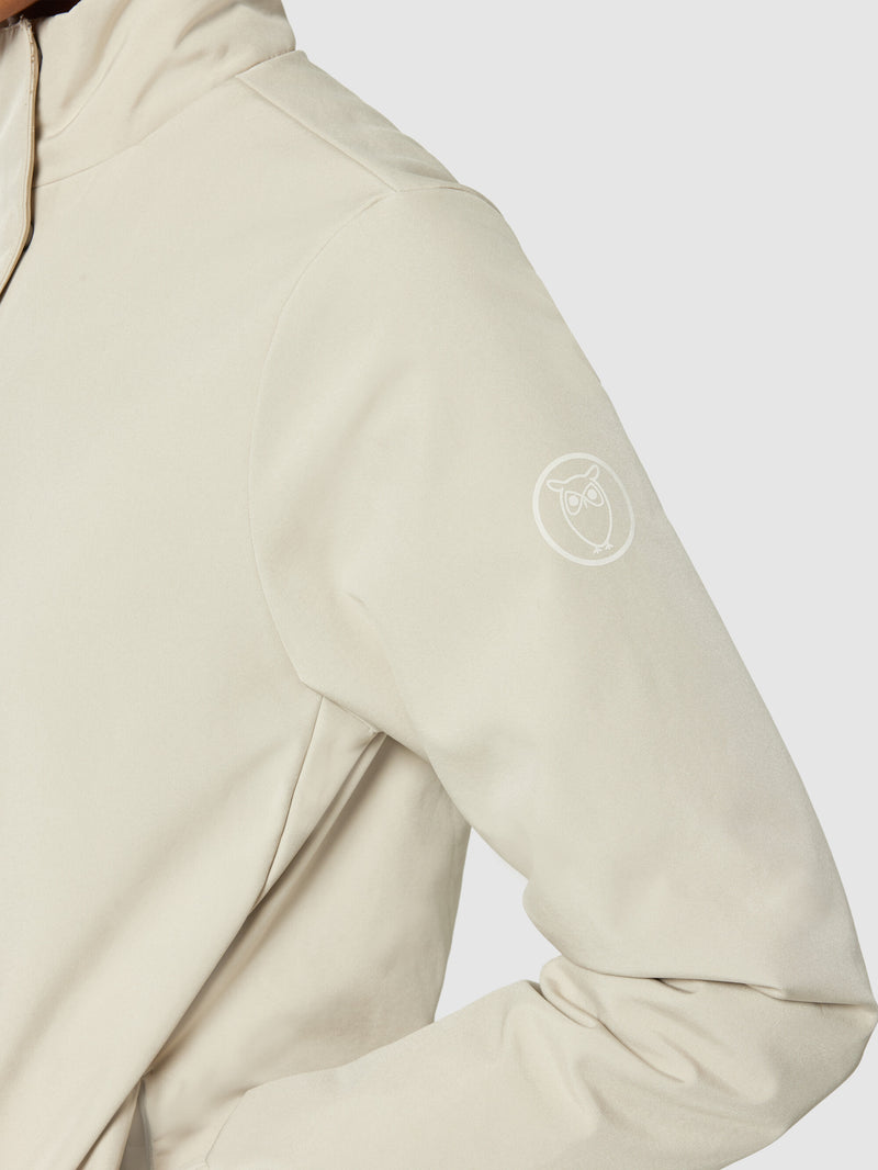KnowledgeCotton Apparel - WMN CLIMATE SHELL™ short jacket - GRS/Vegan Jackets 1228 Light feather gray