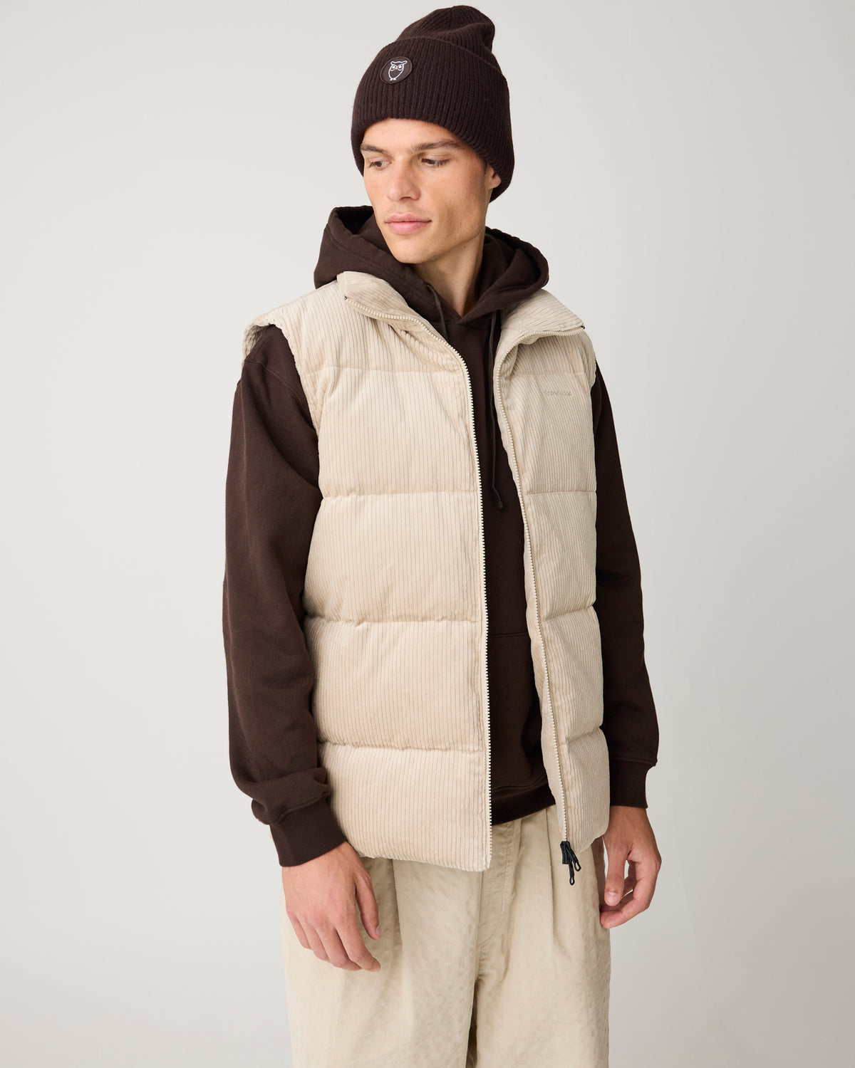 KnowledgeCotton Apparel - MEN Corduroy puffer vest Vests 1228 Light feather gray