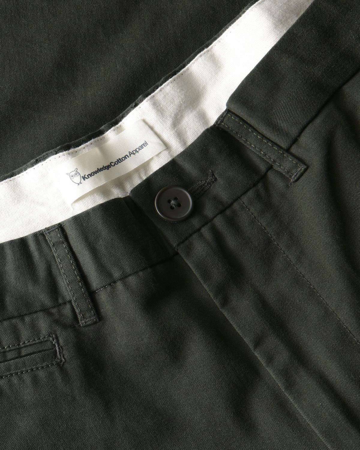 KnowledgeCotton Apparel - MEN Flint wide chino pants Pants 1090 Forest Night