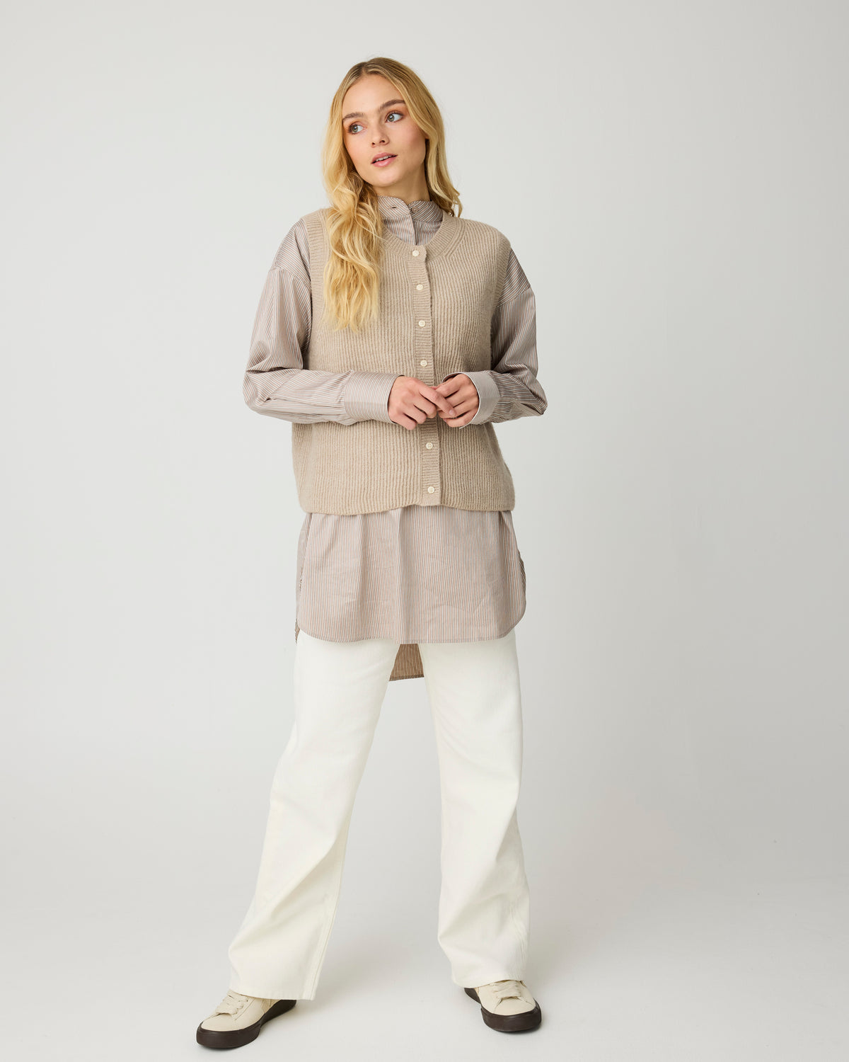 KnowledgeCotton Apparel - WMN Gale regular twill pants Pants 1387 Egret