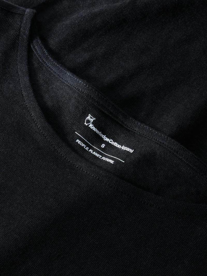 KnowledgeCotton Apparel - WMN Loose fold up linen t-shirt T-shirts 1300 Black Jet