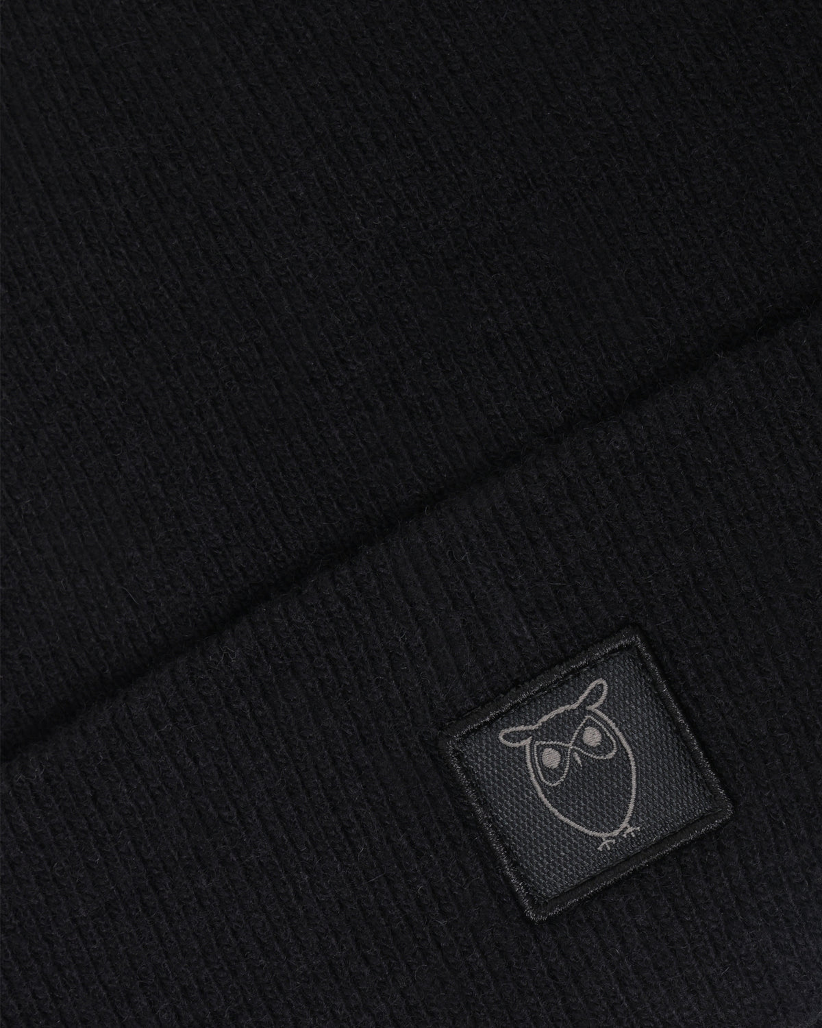 KnowledgeCotton Apparel - UNI Merino double layer badge beanie Hats 1300 Black Jet