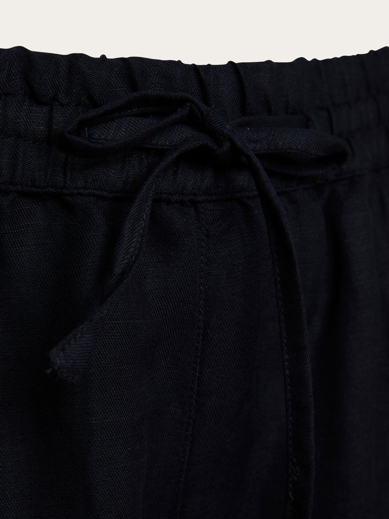 KnowledgeCotton Apparel - WMN POSEY linen mix elastic waist shorts Shorts 1300 Black Jet
