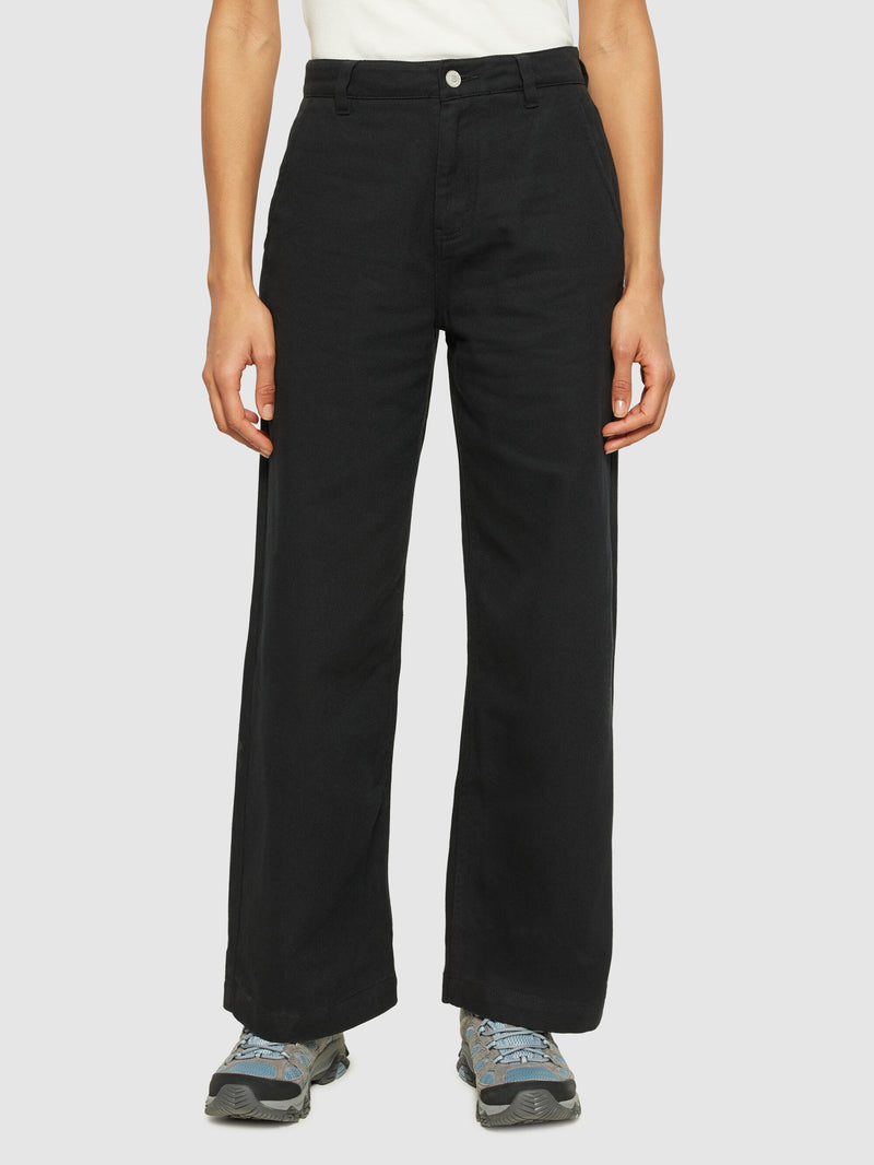 KnowledgeCotton Apparel - WMN POSEY wide mid-rise twill pant - GOTS/Vegan Pants 1300 Black Jet