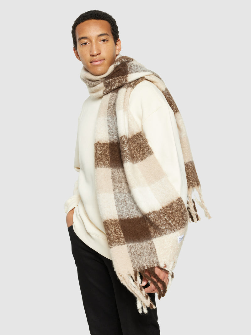 KnowledgeCotton Apparel - UNI Recycled Polyester Scarf GRS Scarfs 7007 Brown check