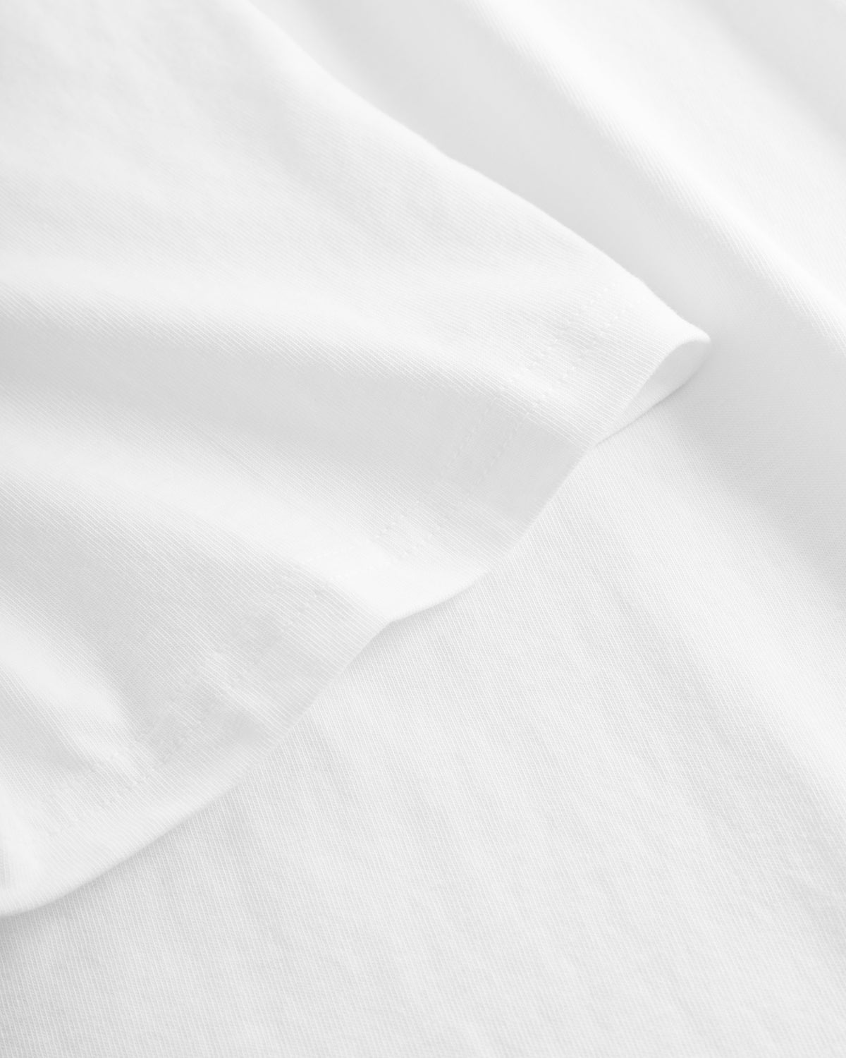 KnowledgeCotton Apparel - MEN Regular fit Badge t-shirt T-shirts 1010 Bright White