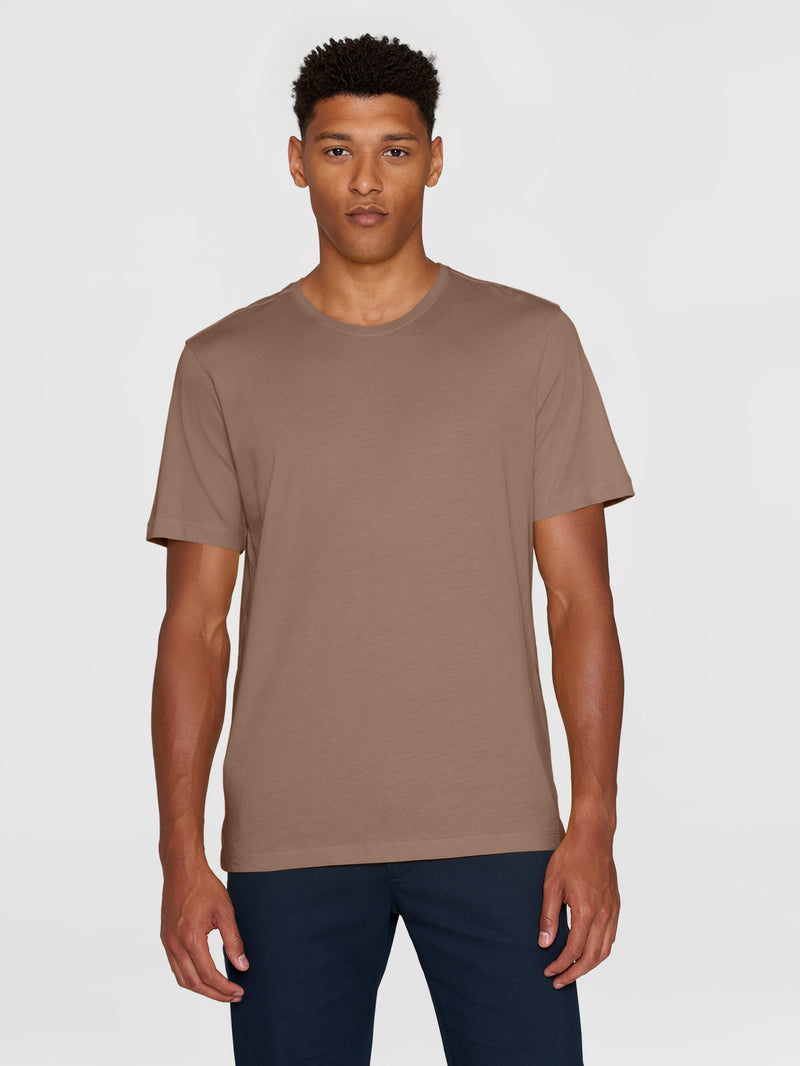 KnowledgeCotton Apparel - MEN Regular fit Basic tee T-shirts 1437 Chocolate Malt