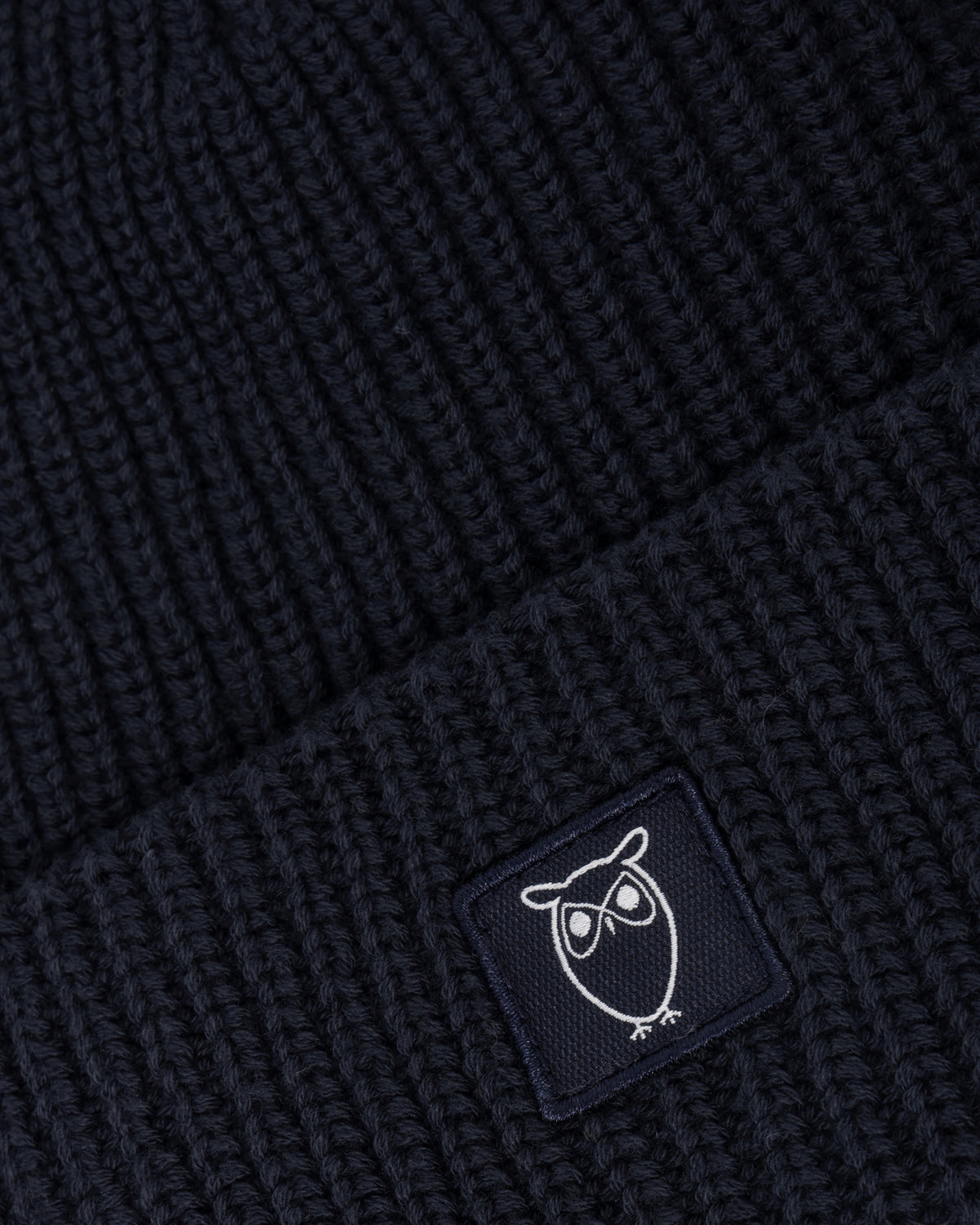 KnowledgeCotton Apparel - UNI Rib badge beanie Hats 1001 Total Eclipse