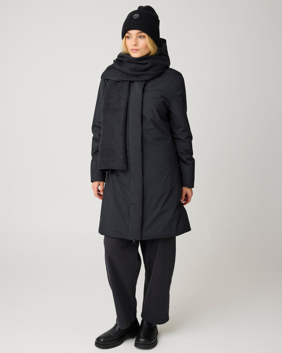 KnowledgeCotton Apparel - UNI Soufflé yarn scarf Scarfs 1300 Black Jet