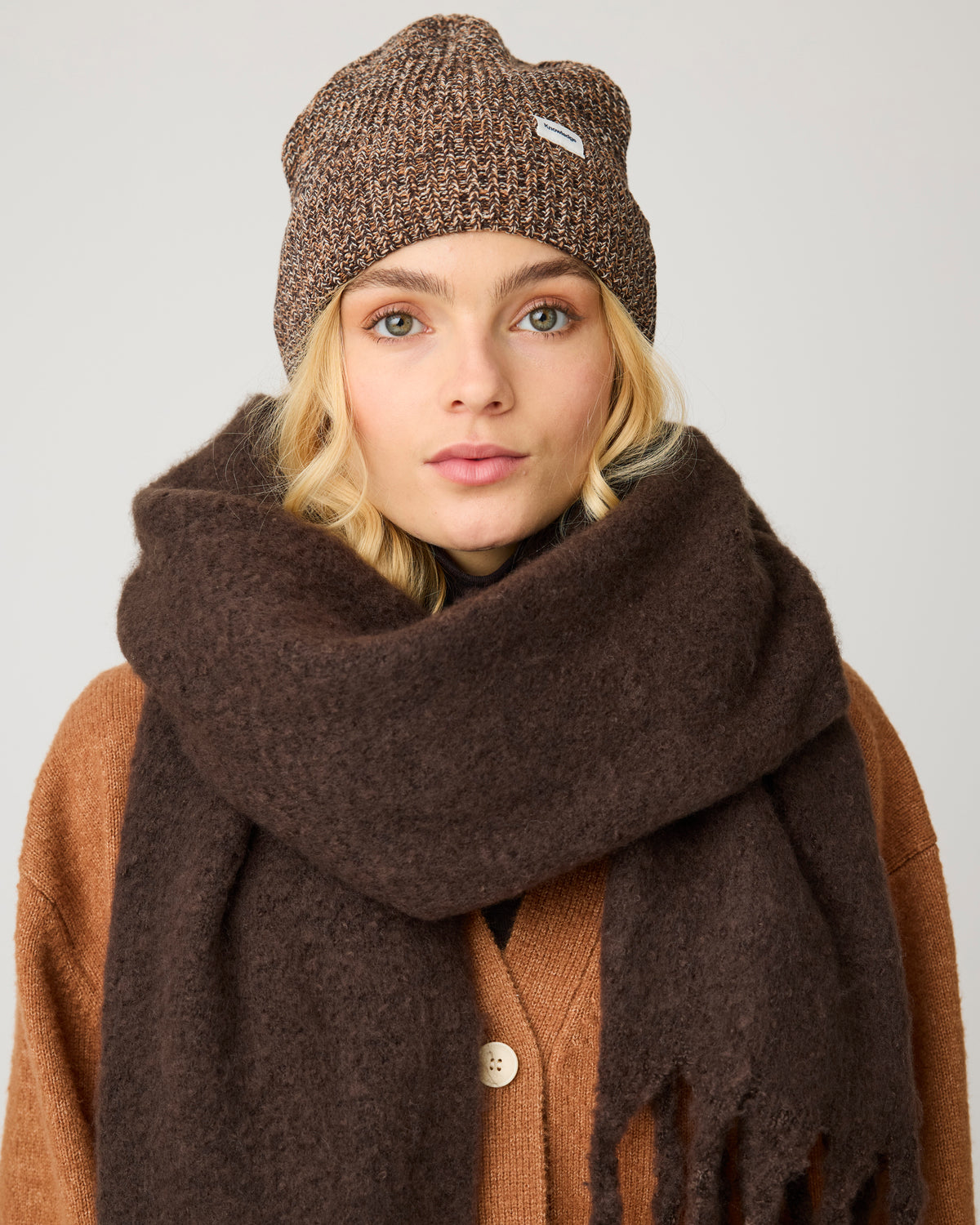 KnowledgeCotton Apparel - UNI Twisted yarn beanie Hats 1487 Chocolate Torte