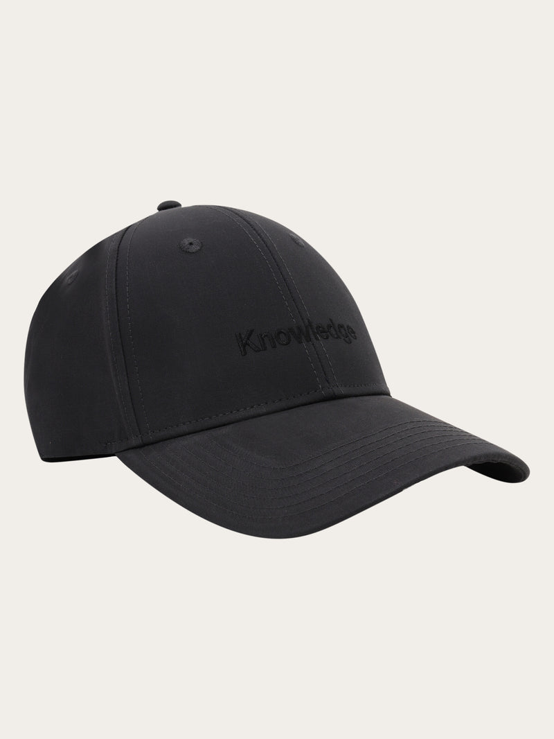 KnowledgeCotton Apparel - UNI Vent Canvas 200 classic cap - GOTS/vegan Caps 1300 Black Jet