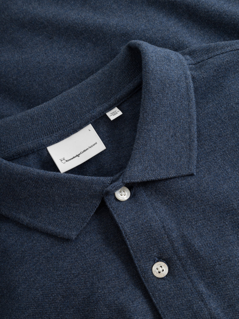 KnowledgeCotton Apparel - MEN Basic badge polo Polos 1257 Insigna Blue melange