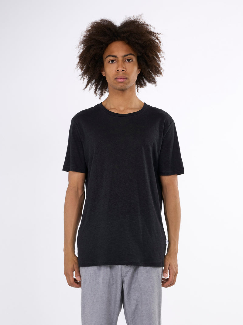 KnowledgeCotton Apparel - MEN Linen t-shirt T-shirts 1300 Black Jet